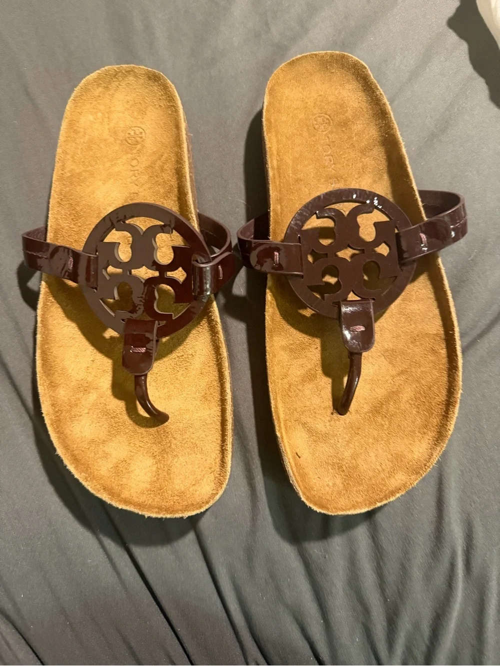 NWT Miller Cloud Thong Sandals in Brown and Burgundy